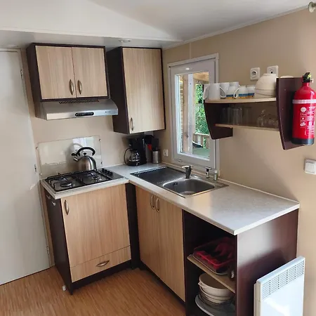 Camping Mobil-home 140 Les Bonheurs Du *